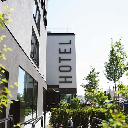 Grefis Hotel 格雷弗尔芬 外观 照片