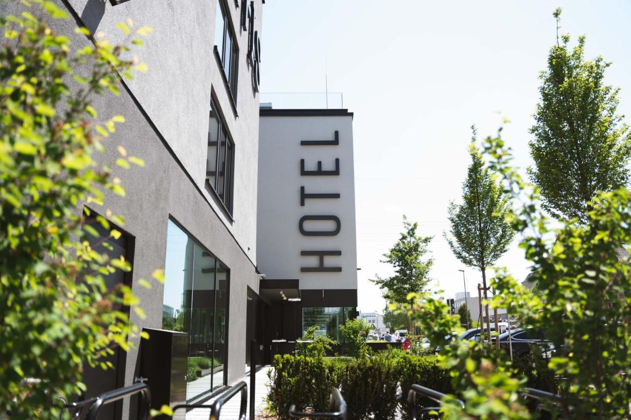 Grefis Hotel 格雷弗尔芬 外观 照片