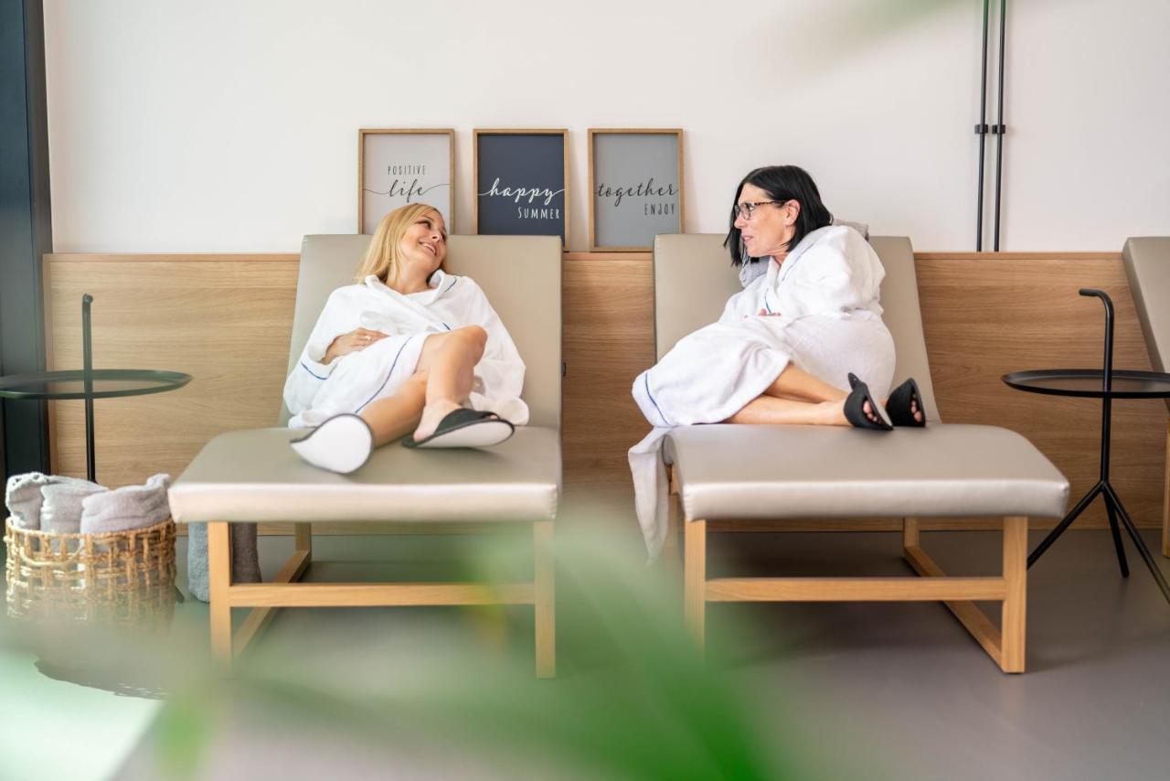Grefis Hotel 格雷弗尔芬 外观 照片
